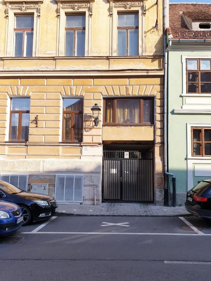 Castelului 2 * Braşov